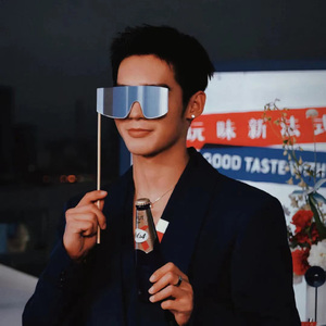 外国同性恋女人阴毛多的视频
